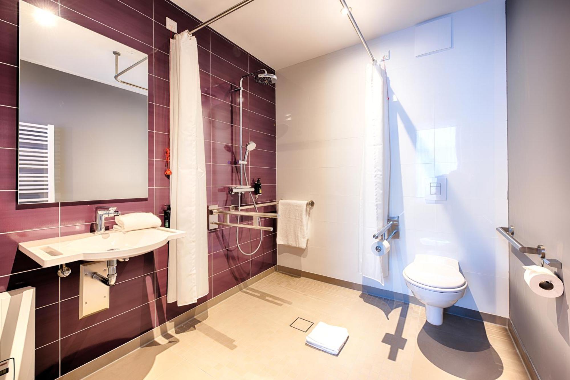 Premier Inn Luebeck City Stadtgraben Εξωτερικό φωτογραφία
